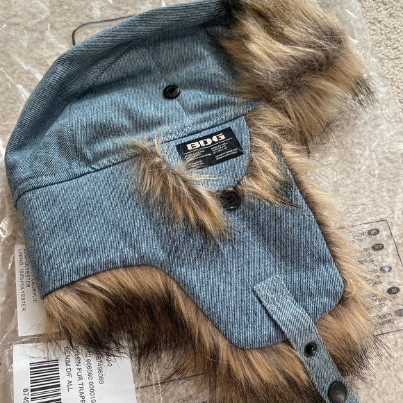 BDG Nylon Faux Fur Trapper Hat NWT - Denim - Picture 4 of 7